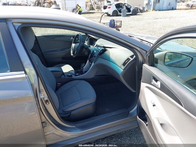 2011 Hyundai Sonata Gls მანქანა იყიდება აუქციონზე, vin: 5NPEB4AC6BH093905, აუქციონის ნომერი: 44948248