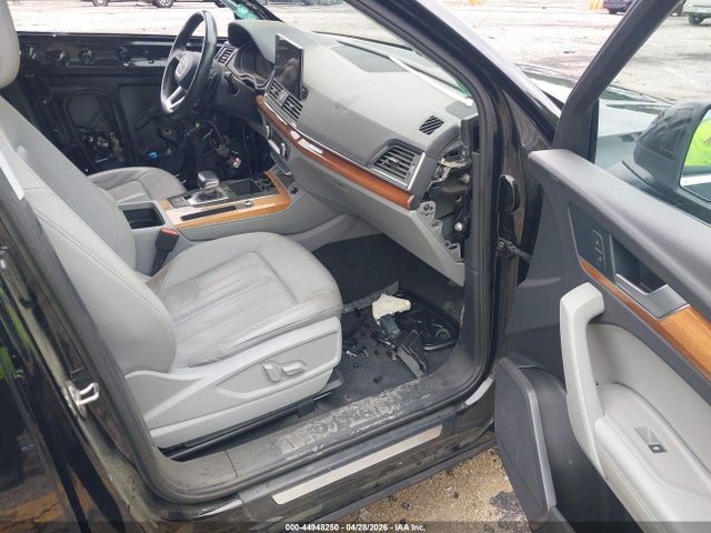 Продаж на аукціоні авто 2021 Audi Q5 Premium Plus 45 Tfsi Quattro S Tronic, vin: WA1BAAFYXM2107229, номер лоту: 44948250