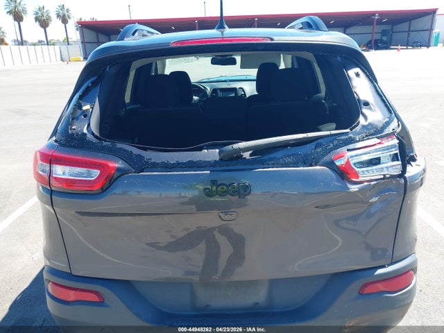 44948262 :رقم المزاد ، 1C4PJLCB5JD531506 vin ، 2018 Jeep Cherokee Latitude Fwd مزاد بيع
