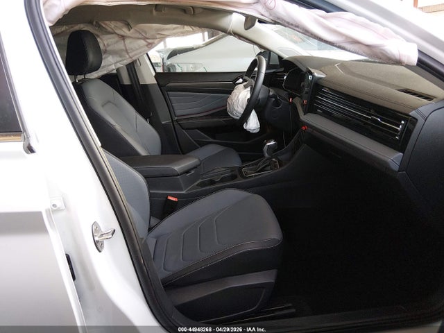 2025 Volkswagen Jetta 1.5t Sel მანქანა იყიდება აუქციონზე, vin: 3VWGX7BU4SM051601, აუქციონის ნომერი: 44948268
