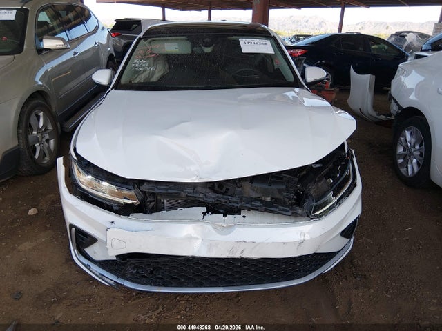 2025 Volkswagen Jetta 1.5t Sel მანქანა იყიდება აუქციონზე, vin: 3VWGX7BU4SM051601, აუქციონის ნომერი: 44948268