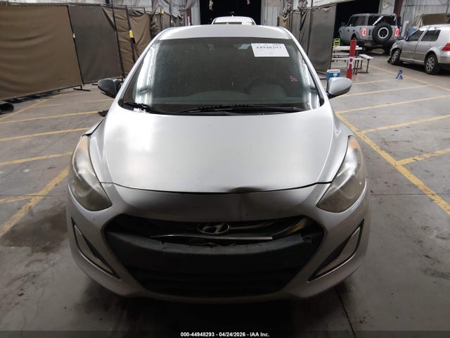 2013 Hyundai Elantra Gt მანქანა იყიდება აუქციონზე, vin: KMHD35LE8DU128994, აუქციონის ნომერი: 44948293