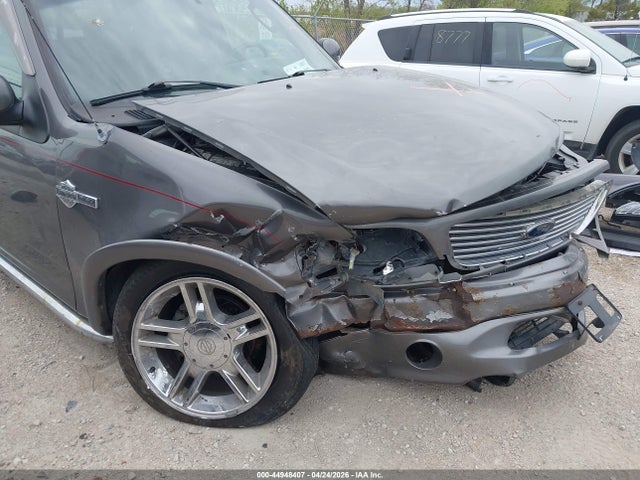 44948407 :رقم المزاد ، 1FTRW07322KD30770 vin ، 2002 Ford F-150 Lariat مزاد بيع