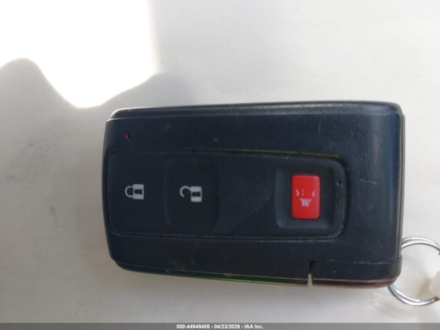 2005 Toyota Prius მანქანა იყიდება აუქციონზე, vin: JTDKB20UX53042506, აუქციონის ნომერი: 44948408