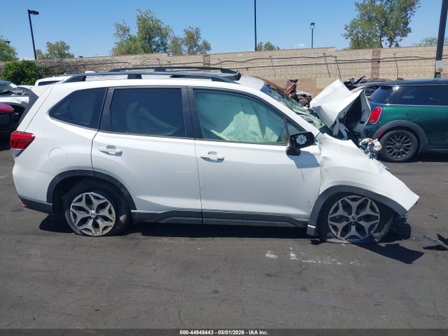 Subaru Forester Premium 2019 JF2SKAGC8KH572495 Image 13