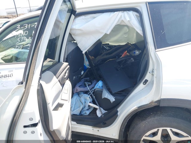 Subaru Forester Premium 2019 JF2SKAGC8KH572495 Image 8