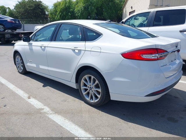 2017 Ford Fusion Hybrid Se მანქანა იყიდება აუქციონზე, vin: 3FA6P0LU2HR294880, აუქციონის ნომერი: 44948451
