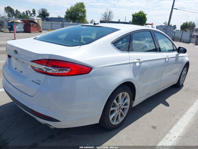 2017 Ford Fusion Hybrid Se მანქანა იყიდება აუქციონზე, vin: 3FA6P0LU2HR294880, აუქციონის ნომერი: 44948451