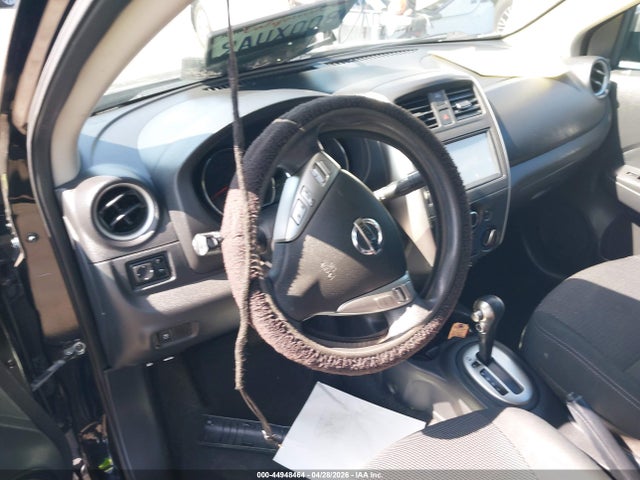44948464 :رقم المزاد ، 3N1CN7AP8KL865813 vin ، 2019 Nissan Versa 1.6 Sv مزاد بيع