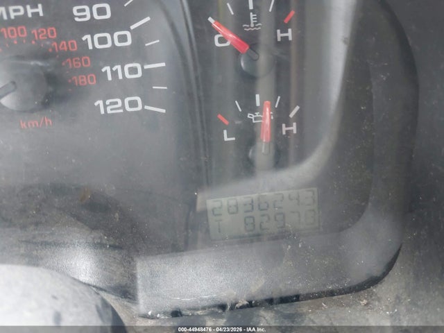 44948476 :رقم المزاد ، 1FTRX12W64NA26587 vin ، 2004 Ford F-150 Stx/xl/xlt مزاد بيع