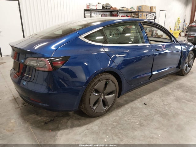 2020 Tesla Model 3 Long Range Dual Motor All-wheel Drive მანქანა იყიდება აუქციონზე, vin: 5YJ3E1EB3LF636304, აუქციონის ნომერი: 44948482