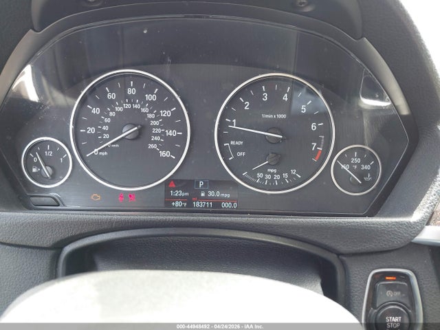 2016 Bmw 320i მანქანა იყიდება აუქციონზე, vin: WBA8A9C51GK618824, აუქციონის ნომერი: 44948492