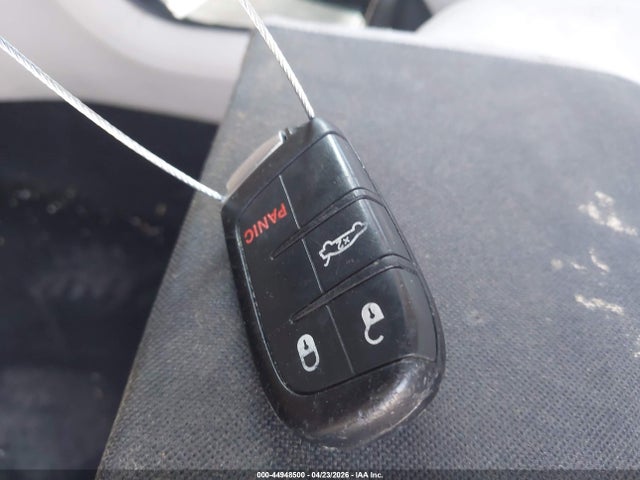 2015 Chrysler 200 Limited მანქანა იყიდება აუქციონზე, vin: 1C3CCCAB2FN554288, აუქციონის ნომერი: 44948500