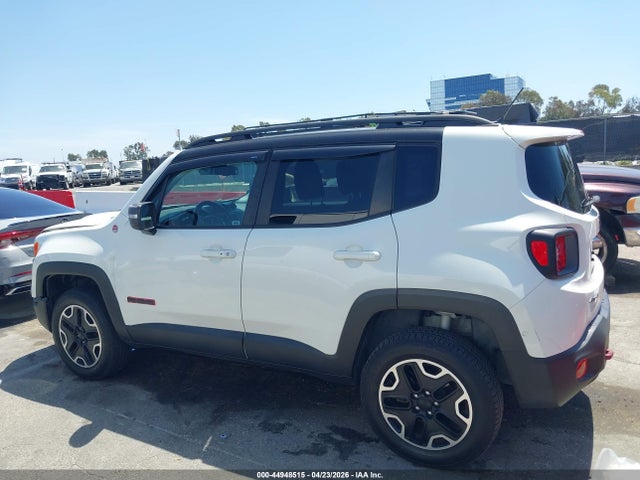 44948515 :رقم المزاد ، ZACCJBCT6GPD70790 vin ، 2016 Jeep Renegade Trailhawk مزاد بيع