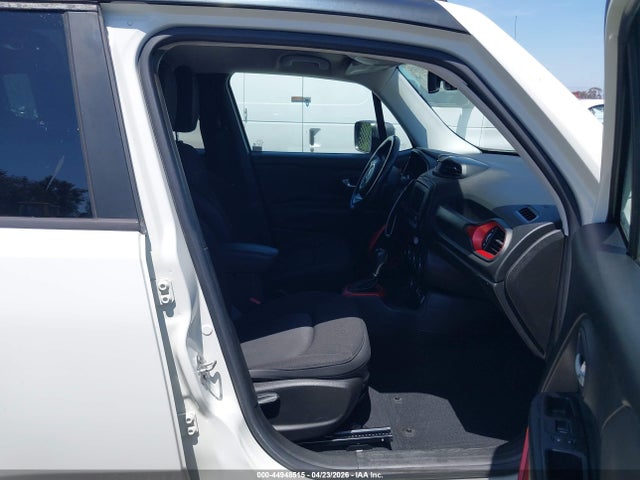 44948515 :رقم المزاد ، ZACCJBCT6GPD70790 vin ، 2016 Jeep Renegade Trailhawk مزاد بيع
