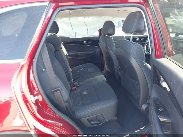 5XYPGDA59GG131864 KIA Sorento 3.3l Lx