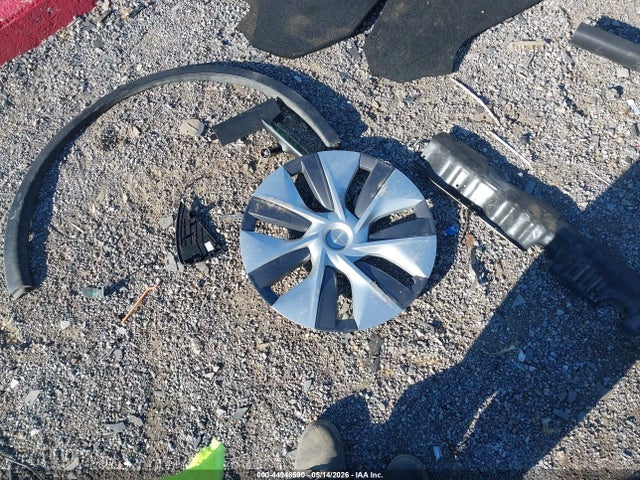 2023 Tesla Model Y Awd/long Range Dual Motor All-wheel Drive მანქანა იყიდება აუქციონზე, vin: 7SAYGDEE9PA142479, აუქციონის ნომერი: 44948590