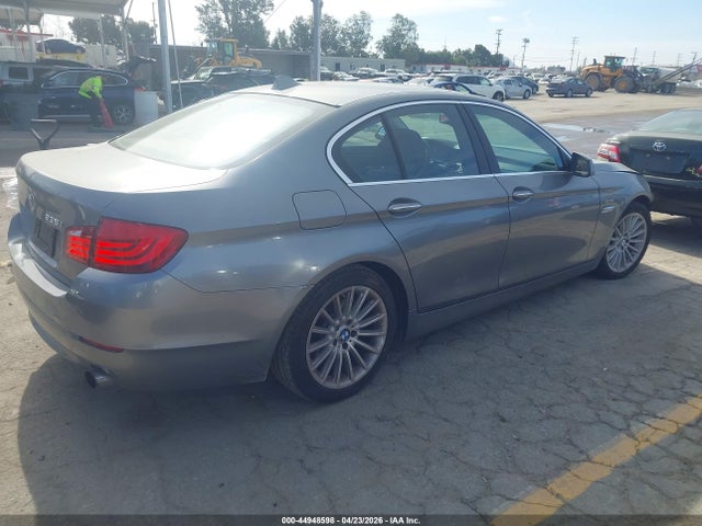 2011 Bmw 535i მანქანა იყიდება აუქციონზე, vin: WBAFR7C58BC601882, აუქციონის ნომერი: 44948598