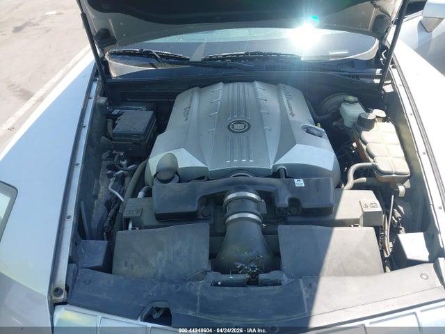 44948604 :رقم المزاد ، 1G6DC54A055602354 vin ، 2005 Cadillac Xlr مزاد بيع