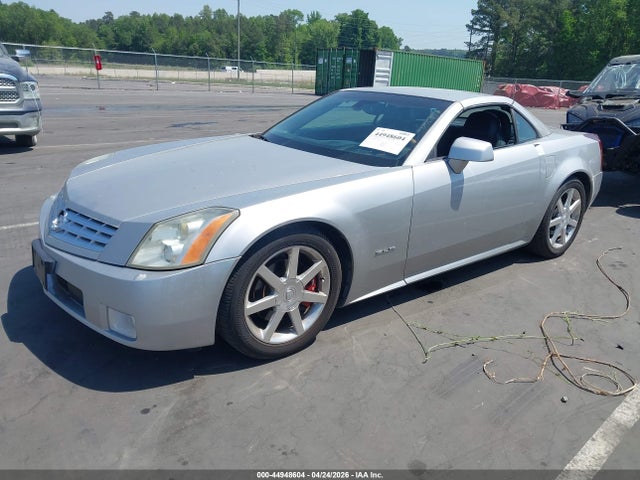 44948604 :رقم المزاد ، 1G6DC54A055602354 vin ، 2005 Cadillac Xlr مزاد بيع
