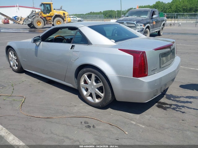 44948604 :رقم المزاد ، 1G6DC54A055602354 vin ، 2005 Cadillac Xlr مزاد بيع