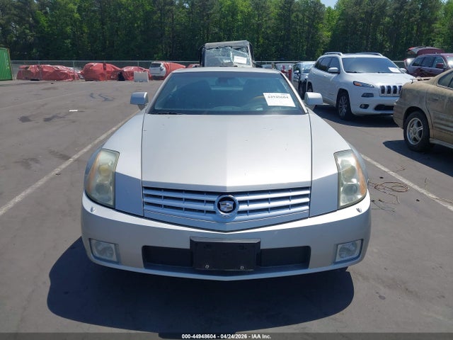 44948604 :رقم المزاد ، 1G6DC54A055602354 vin ، 2005 Cadillac Xlr مزاد بيع