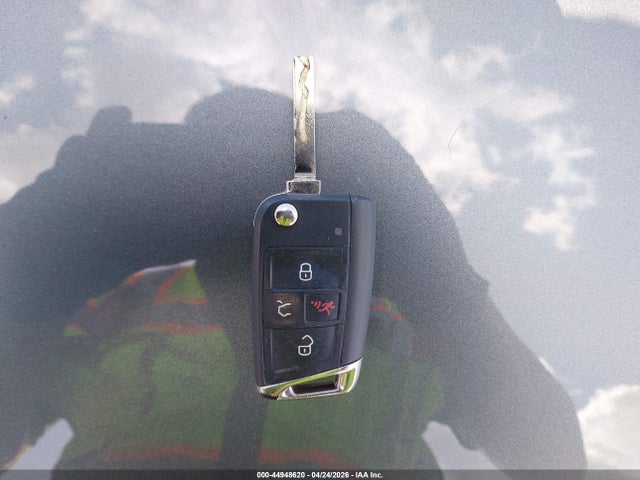44948620 :رقم المزاد ، 3VV2B7AX7JM078637 vin ، 2018 Volkswagen Tiguan 2.0t Se/2.0t Sel مزاد بيع