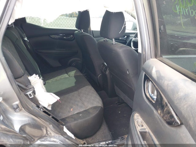 44948674 :رقم المزاد ، JN1BJ1BV4MW569301 vin ، 2021 Nissan Rogue Sport Sv Fwd Xtronic Cvt مزاد بيع