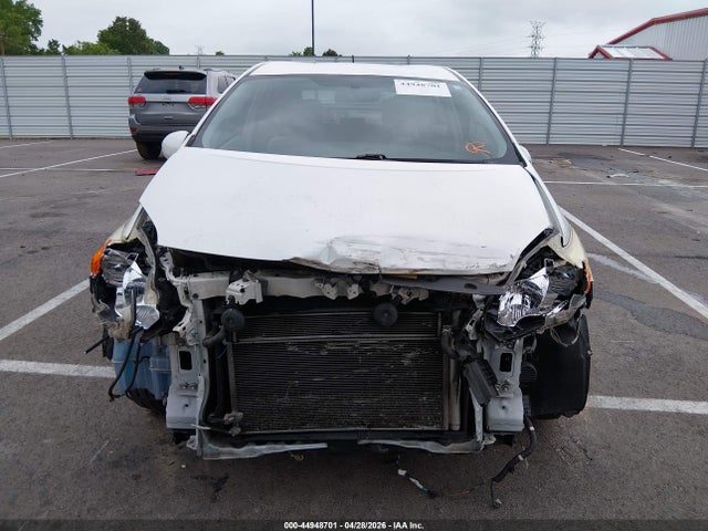 44948701 :رقم المزاد ، JTDKN3DU6D5588164 vin ، 2013 Toyota Prius Two مزاد بيع