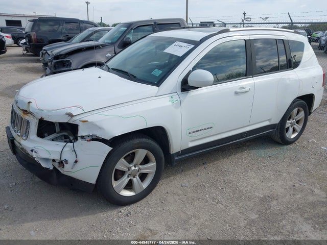 2014 Jeep Compass Latitude მანქანა იყიდება აუქციონზე, vin: 1C4NJDEB5ED601070, აუქციონის ნომერი: 44948777
