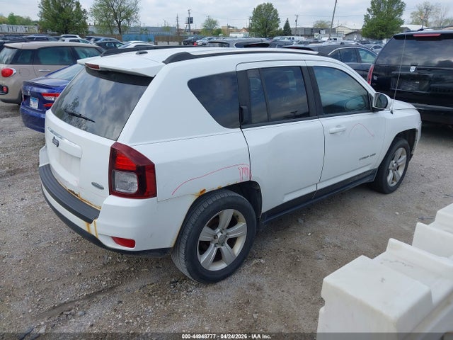 2014 Jeep Compass Latitude მანქანა იყიდება აუქციონზე, vin: 1C4NJDEB5ED601070, აუქციონის ნომერი: 44948777
