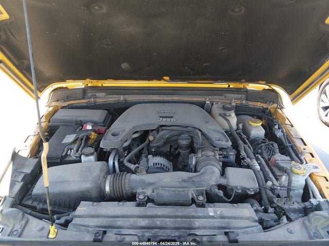 1C4HJXDG4MW725250 Jeep Wrangler Unlimited Sport 4x4