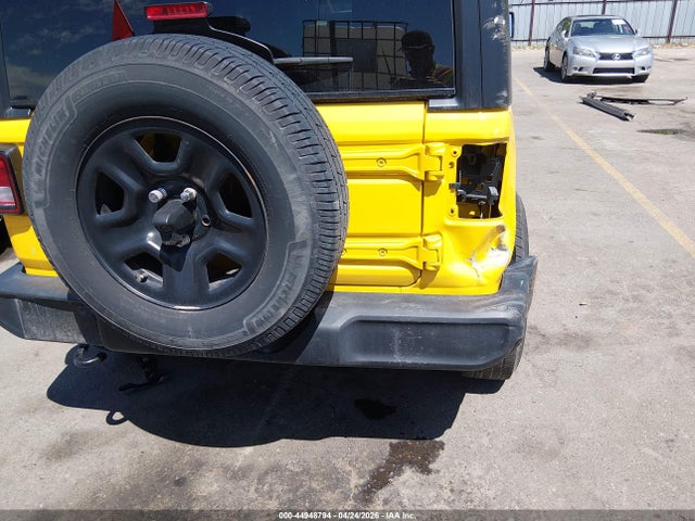 1C4HJXDG4MW725250 Jeep Wrangler Unlimited Sport 4x4