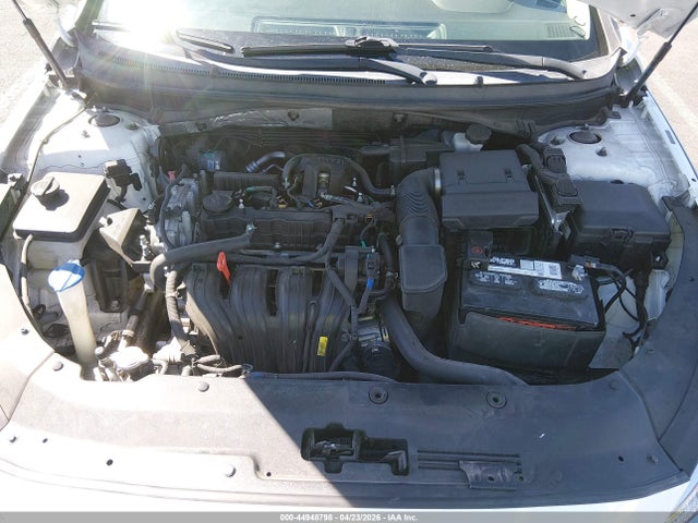 5NPE24AF1JH687911 Hyundai SONATA SE