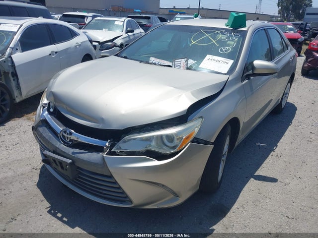 Toyota CAMRY LE 2016 4T4BF1FK1GR581535 Image 2
