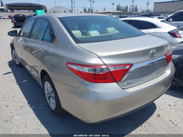 Toyota CAMRY LE 2016 4T4BF1FK1GR581535 Image 3
