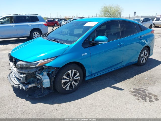 Toyota Prius Prime Advanced 2017 JTDKARFP2H3042341 Image 2