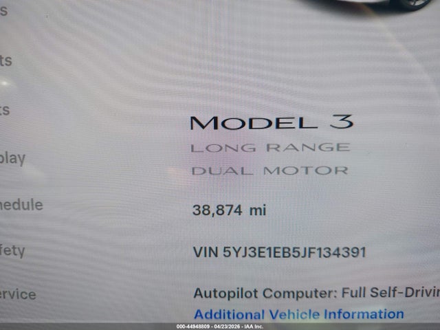 44948809 :رقم المزاد ، 5YJ3E1EB5JF134391 vin ، 2018 Tesla Model 3 Long Range/performance مزاد بيع