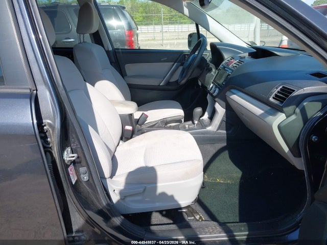 44948837 :رقم المزاد ، JF2SJADC7GH542063 vin ، 2016 Subaru Forester 2.5i Premium مزاد بيع