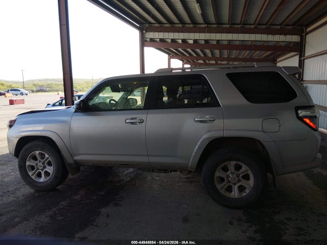 Продажа на аукционе авто 2015 Toyota 4runner Sr5, vin: JTEZU5JR5F5102147, номер лота: 44948884