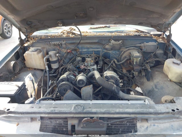 44948905 :رقم المزاد ، 2GCEC19H2N1217055 vin ، 1992 Chevrolet Gmt-400 C1500 مزاد بيع