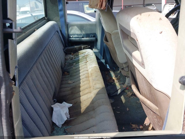 44948905 :رقم المزاد ، 2GCEC19H2N1217055 vin ، 1992 Chevrolet Gmt-400 C1500 مزاد بيع