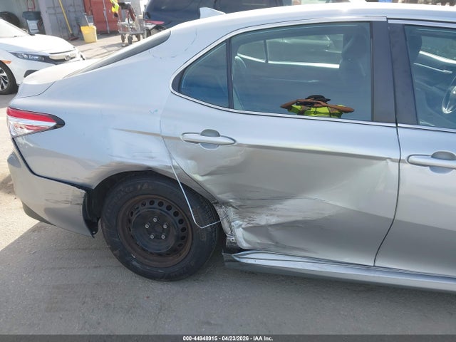 4T1B31HK4KU006984 Toyota Camry Hybrid Le