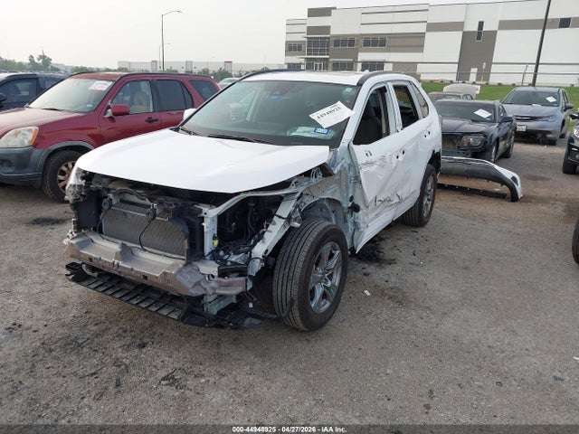44948925 :رقم المزاد ، 2T3W1RFV1NC173562 vin ، 2022 Toyota Rav4 Xle مزاد بيع