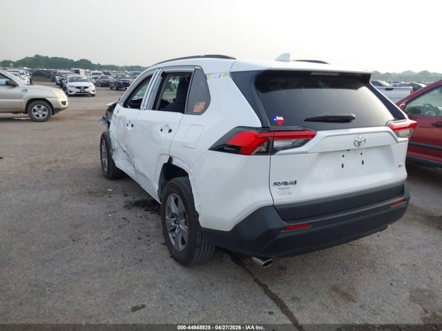 44948925 :رقم المزاد ، 2T3W1RFV1NC173562 vin ، 2022 Toyota Rav4 Xle مزاد بيع