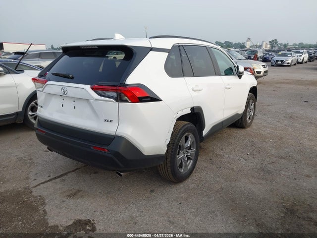 44948925 :رقم المزاد ، 2T3W1RFV1NC173562 vin ، 2022 Toyota Rav4 Xle مزاد بيع