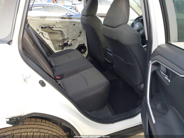 44948925 :رقم المزاد ، 2T3W1RFV1NC173562 vin ، 2022 Toyota Rav4 Xle مزاد بيع