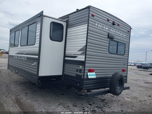 44948931 :رقم المزاد ، 5SFEB3423NE510752 vin ، 2022 Heartland Trail Runner Series مزاد بيع