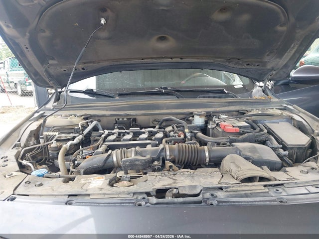 44948957 :رقم المزاد ، 1HGCV1F36JA132411 vin ، 2018 Honda Accord Sport مزاد بيع