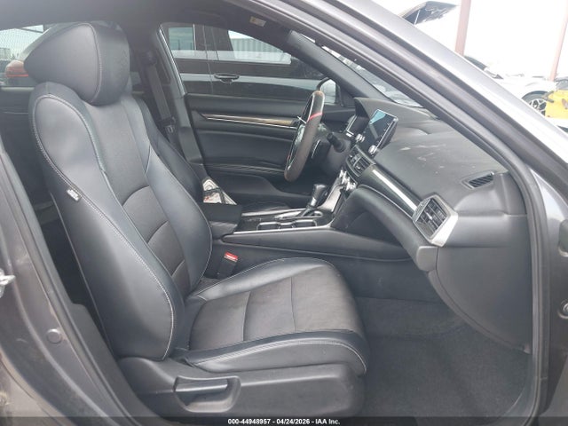 44948957 :رقم المزاد ، 1HGCV1F36JA132411 vin ، 2018 Honda Accord Sport مزاد بيع
